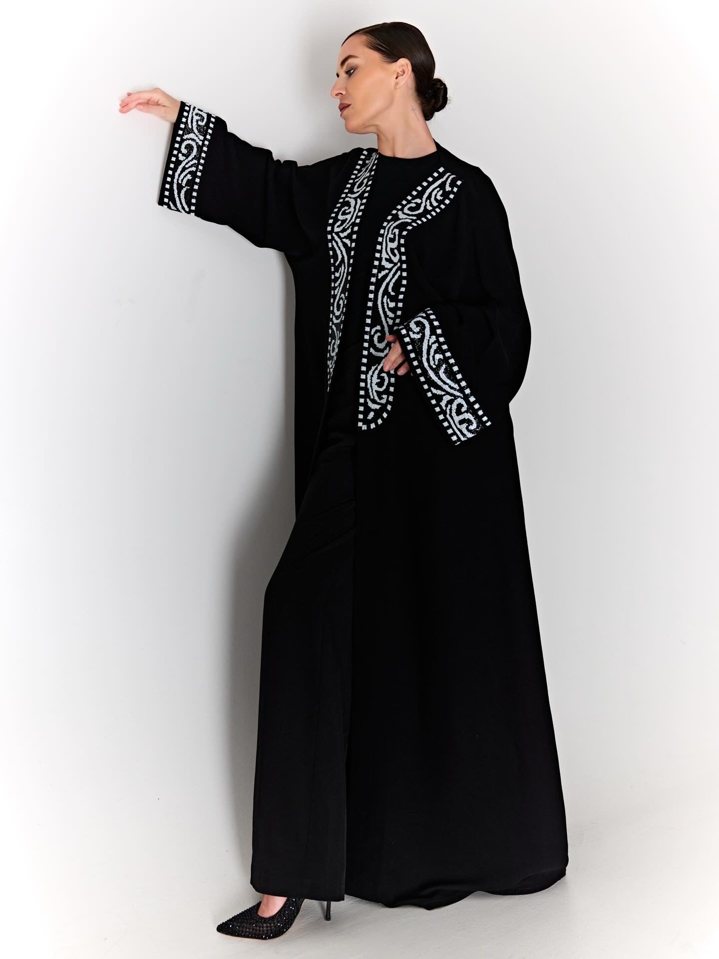 Timeless abaya