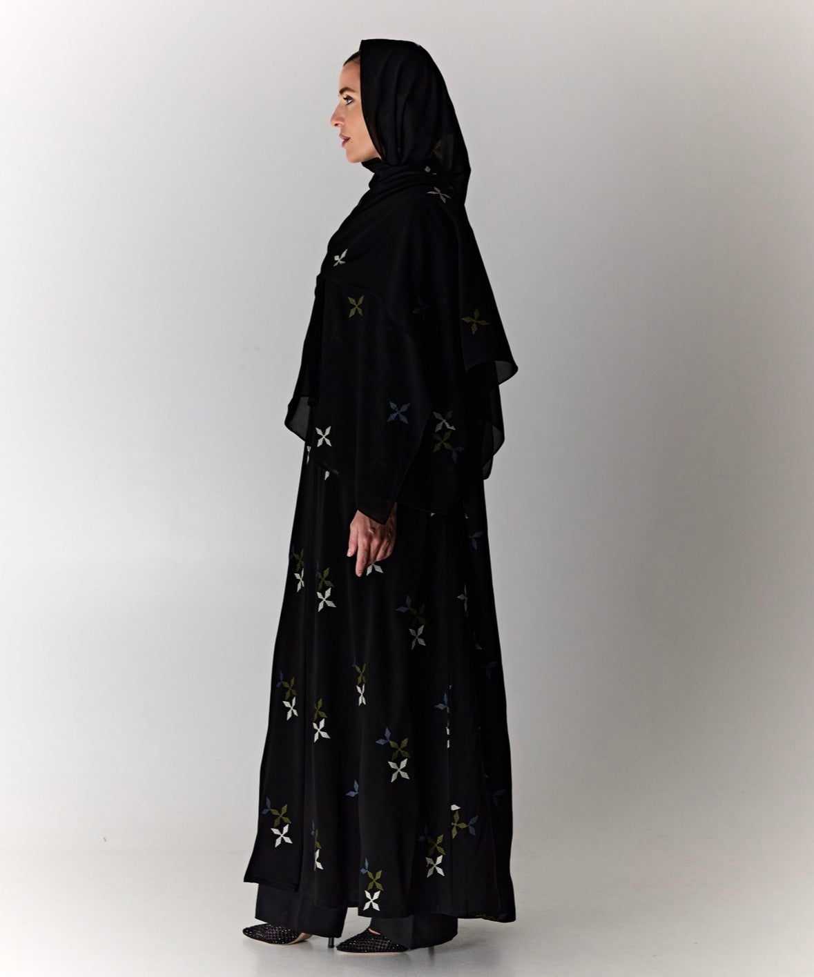 Abaya with semi flower